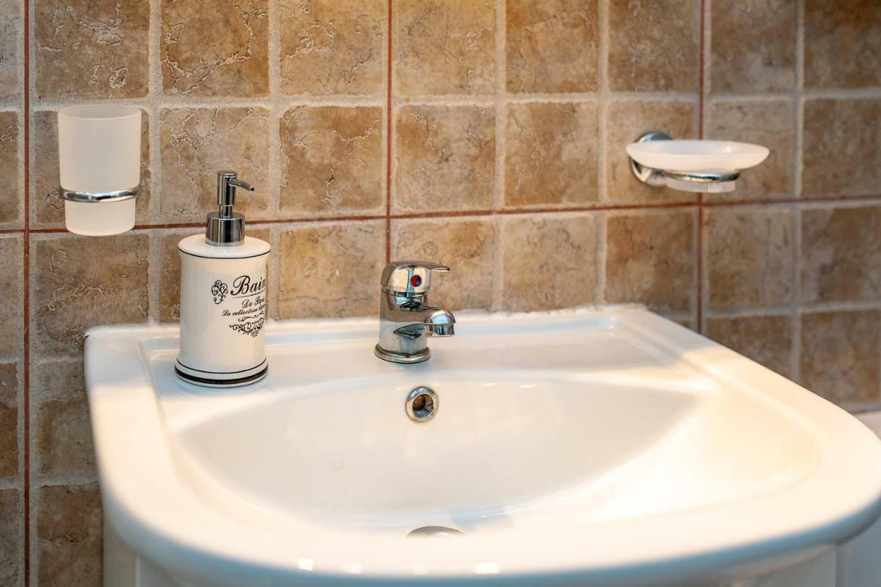 Ada Old Town Apartments 3 Brasov Bagian luar foto